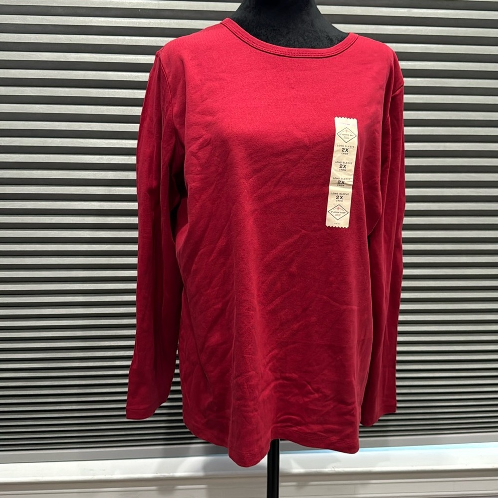Long sleeve tee